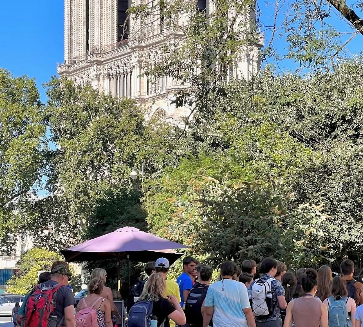 A Gem At Notre Dame Apartment Paris